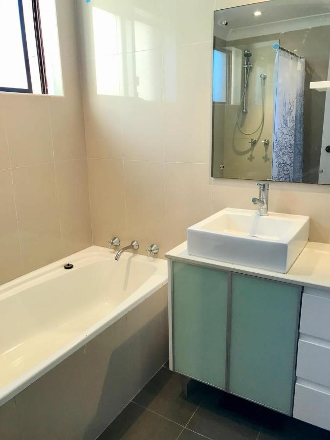 Spacious 3 Bedroom Apartment 20 Min To The Cbd Sidney Dış mekan fotoğraf